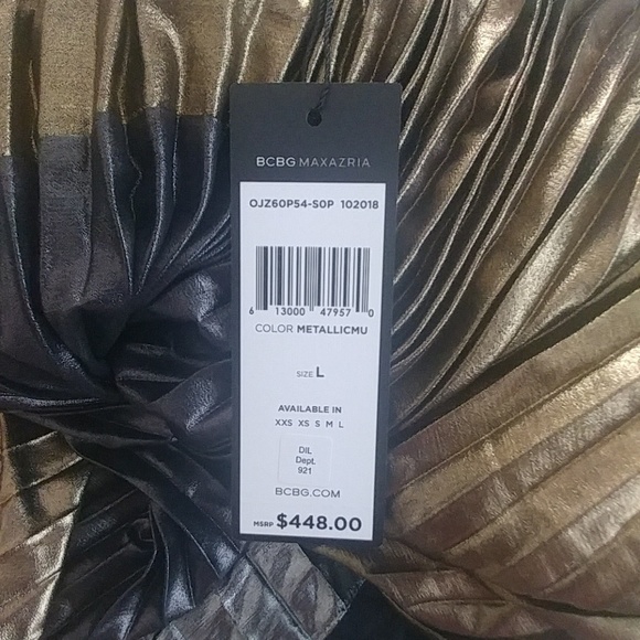 BCBG Metallic Color-blocked Pleated Gown - Picture 7 of 8